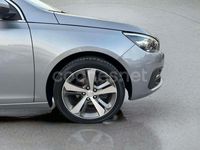 Usado Peugeot 308 Allure 130 CV (95 kW) 2019 Gris/plata Familiar