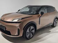 Usado Lynk & Co 08 347 CV (255 kW) 2025 Beige SUV