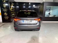 Usado Skoda Fabia 110 CV (80 kW) 2022 Gris / plata Berlina