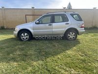 Usado Mercedes ML270 163 CV (119 kW) 2002 Gris / plata SUV