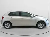 Usado VW Polo Advance 95 CV (69 kW) 2018 Gris Utilitario