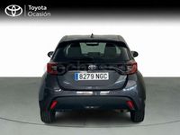 Nuevo Toyota Yaris Hybrid Active 116 CV (85 kW) 2025 Gris / plata Berlina