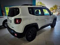 Usado Jeep Renegade Night Eagle 140 CV (102 kW) 2019 Blanco SUV