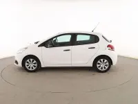 Usado Peugeot 208 Style 82 CV (60 kW) 2016 Blanco Utilitario