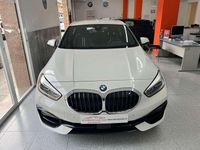 Usado BMW 118 Sport Line 136 CV (100 kW) 2021 Blanco Utilitario