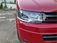 Usado VW Multivan Highline 180 CV (132 kW) 2010 Rojo Monovolumen