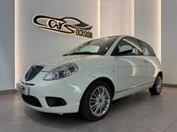 Usado Lancia Ypsilon Platinum 69 CV (50 kW) 2016 Blanco Utilitario
