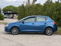 Usado Seat Ibiza CONNECT 90 CV (66 kW) 2015 Azul Berlina