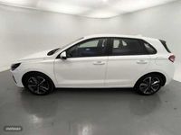 Usado Hyundai i30 109 CV (80 kW) 2024 Atlas white Berlina