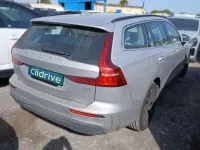 Käytetty Volvo V60 Core 197 HP (144 kW) 2023 Harmaa Farmari