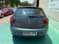Usado Seat Ibiza Reference 90 CV (66 kW) 2016 Gris / plata Berlina