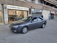 Usado Ford Mondeo Ambiente 115 CV (84 kW) 2006 Gris / plata Berlina