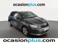 Usado Skoda Fabia Ambition 75 CV (55 kW) 2015 Gris Berlina