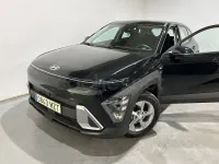 Usado Hyundai Kona 129 CV (94 kW) 2025 Negro SUV