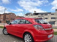 Usado Opel Astra GTC Sport 105 CV (77 kW) 2005 Rojo Berlina