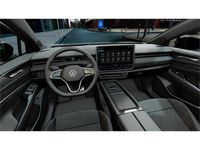 Nuevo VW ID.7 Pro 210 kW (286 CV) 2025 Gris cemento con techo ne Utilitario