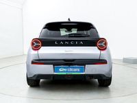 Usado Lancia Ypsilon 110 CV (80 kW) 2025 Gris / plata Utilitario