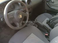 Usado Seat Ibiza 75 CV (55 kW) 2005 Gris / plata Utilitario