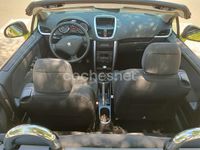 Usado Peugeot 207 CC 120 CV (88 kW) 2007 Verde Descapotable