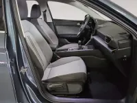 Usado Seat Leon Style 116 CV (85 kW) 2025 Gris Berlina