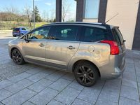 Usado Peugeot 5008 Business-Line 150 CV (110 kW) 2011 Marrón Monovolumen