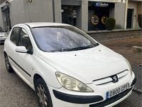 Usado Peugeot 307 90 CV (66 kW) 2003 Blanco Berlina