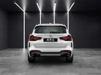 Usado BMW iX3 M Sport 210 kW (286 CV) 2022 Blanco SUV