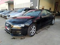 Usado Audi A4 136 CV (100 kW) 2011 Negro Berlina