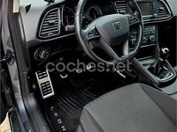 Usado Seat Leon Style 105 CV (77 kW) 2015 Gris / plata Berlina