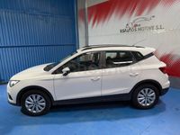 Usado Seat Arona Style 95 CV (69 kW) 2019 Blanco SUV