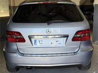 Usado Mercedes B200 140 CV (102 kW) 2008 Gris / plata Monovolumen