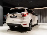 Usado Ford Kuga ST-Line 150 CV (110 kW) 2019 Blanco SUV