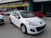 Usado Peugeot 207 68 CV (50 kW) 2014 Blanco Berlina