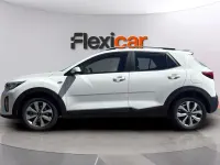 Usado Kia Stonic 84 CV (61 kW) 2023 Blanco SUV