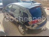 Usado Seat Leon Sport 105 CV (77 kW) 2007 Negro Berlina