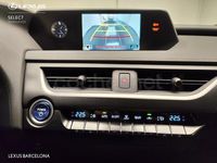 Usado Lexus UX 184 CV (135 kW) 2022 Gris / plata SUV