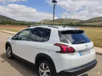 Usado Peugeot 2008 Crossway 120 CV (88 kW) 2018 Blanco SUV