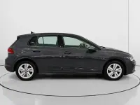 Käytetty VW Golf VIII 115 HP (84 kW) 2022 Harmaa Sedan