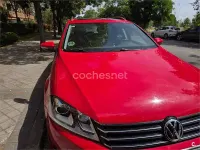 Usado VW Passat Highline 140 CV (102 kW) 2011 Rojo Familiar
