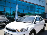 Usado Kia Stonic 99 CV (72 kW) 2025 Blanco SUV