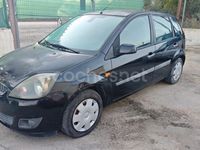 Usado Ford Fiesta Ambiente 68 HP (50 kW) 2006 Azul Sedan