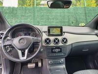 Usado Mercedes C320 109 CV (80 kW) 2013 Gris Berlina