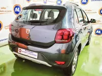 Usado Dacia Sandero Essentiel 90 CV (66 kW) 2019 Gris Utilitario