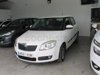 Usado Skoda Fabia 60 CV (44 kW) 2010 Blanco Berlina