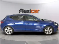 Usado Seat Leon FR 150 CV (110 kW) 2020 Azul Berlina
