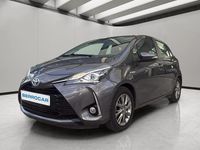 Usado Toyota Yaris Hybrid Active 100 CV (73 kW) 2018 Gris