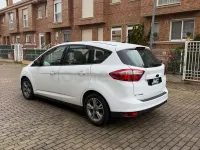 Usado Ford C-MAX 115 CV (84 kW) 2014 Blanco Monovolumen