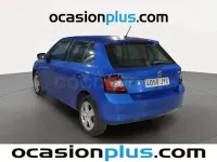 Usado Skoda Fabia 90 CV (66 kW) 2017 Azul Berlina