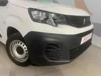 Usado Peugeot Partner 102 CV (75 kW) 2023 Blanco Monovolumen