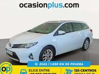 Usado Toyota Auris Touring Sports Active 132 CV (97 kW) 2014 Blanco Familiar